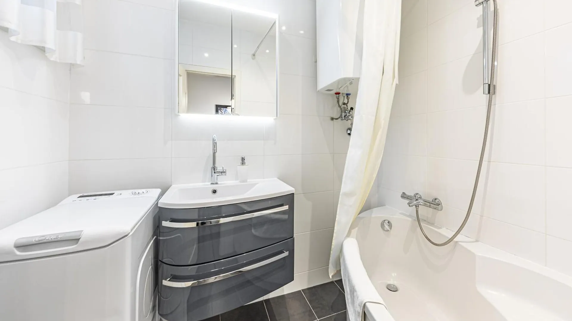 Central Sunny Apartments By Jr City Apartments - Monthly Rental 维也纳 0*,  奥地利